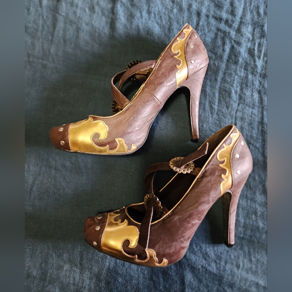 Metallic gold and brown Steampunk style pumps Size 10